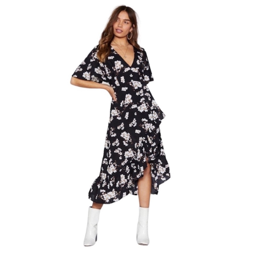 NWT Lucy Wang Floral Wrap Dress